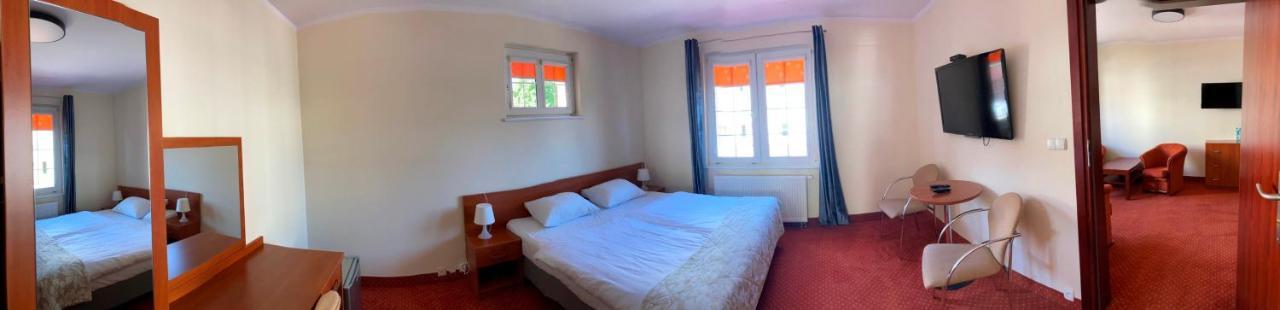Hotel Gryf Kościerzyna Eksteriør bilde